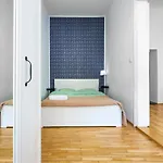 Classic Pilsudskiego Street Apartment *