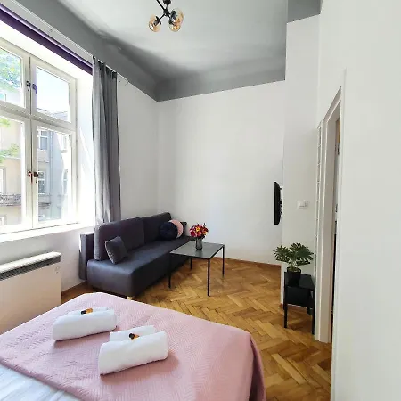 アパート Classic Pilsudskiego Street *