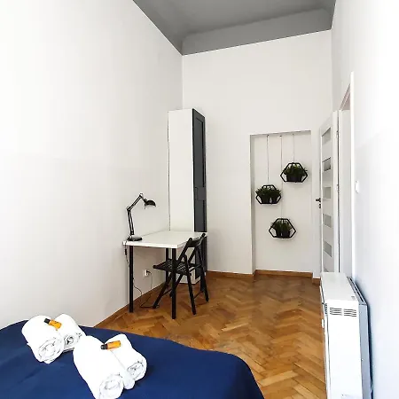 Classic Pilsudskiego Street アパート クラクフ