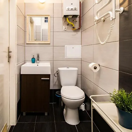 Classic Pilsudskiego Street アパート クラクフ